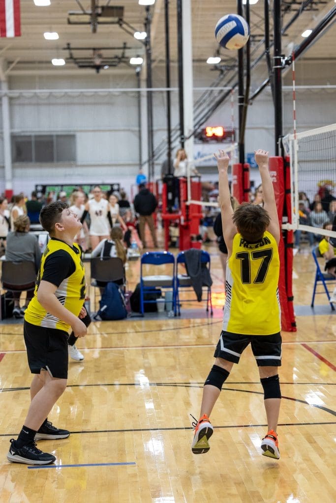 boys volleyball